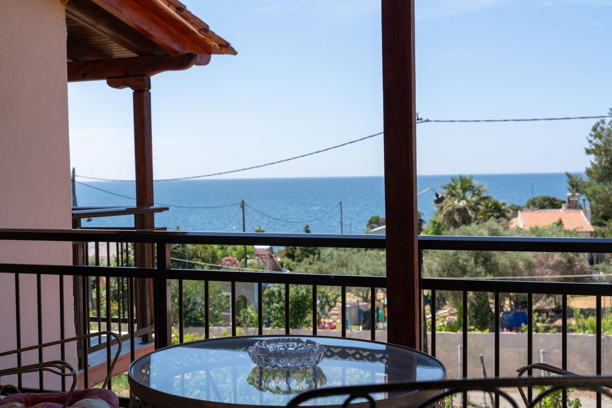 Papi'S Free Parking Villa Alexandroupoli Bagian luar foto