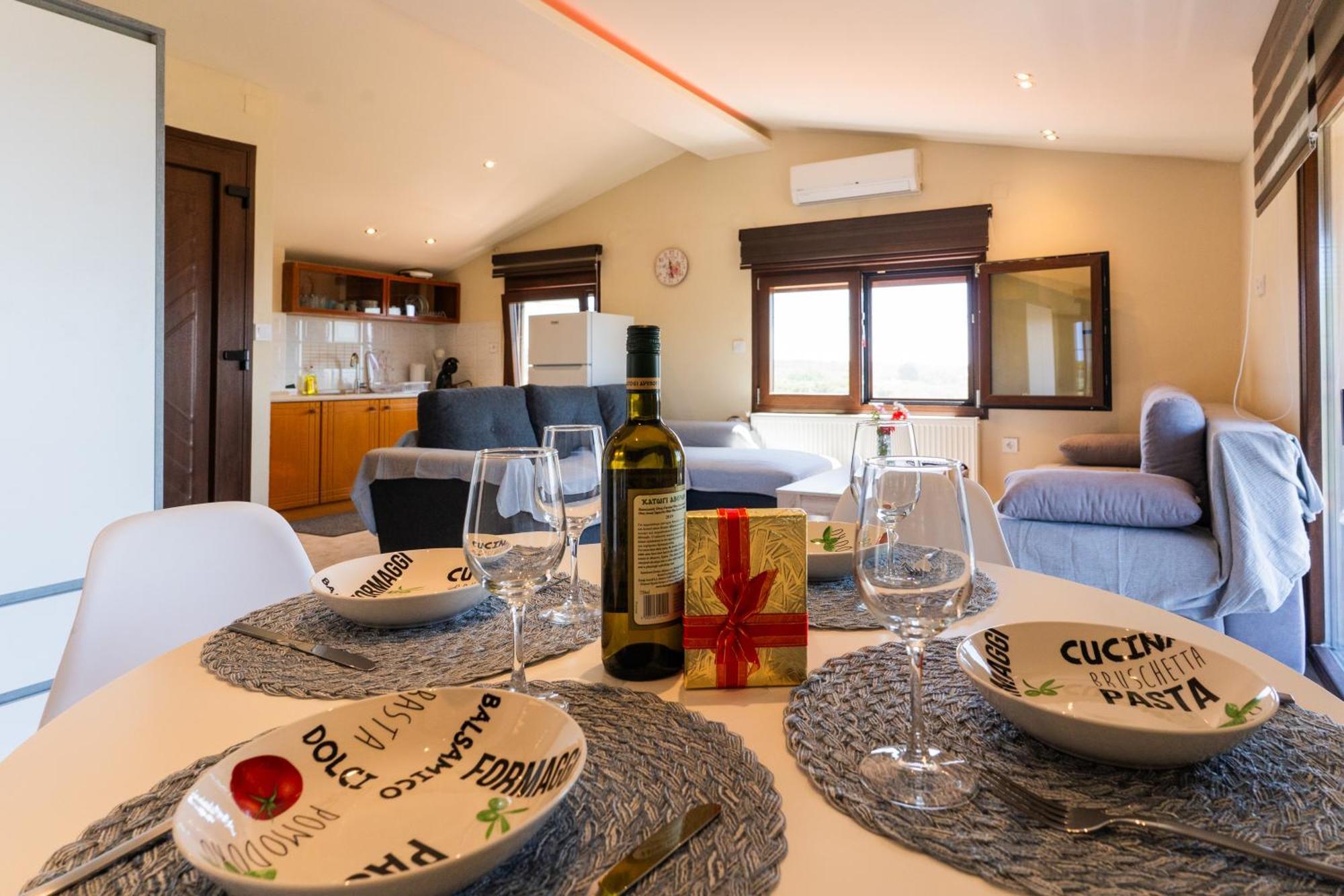 Papi'S Free Parking Villa Alexandroupoli Bagian luar foto